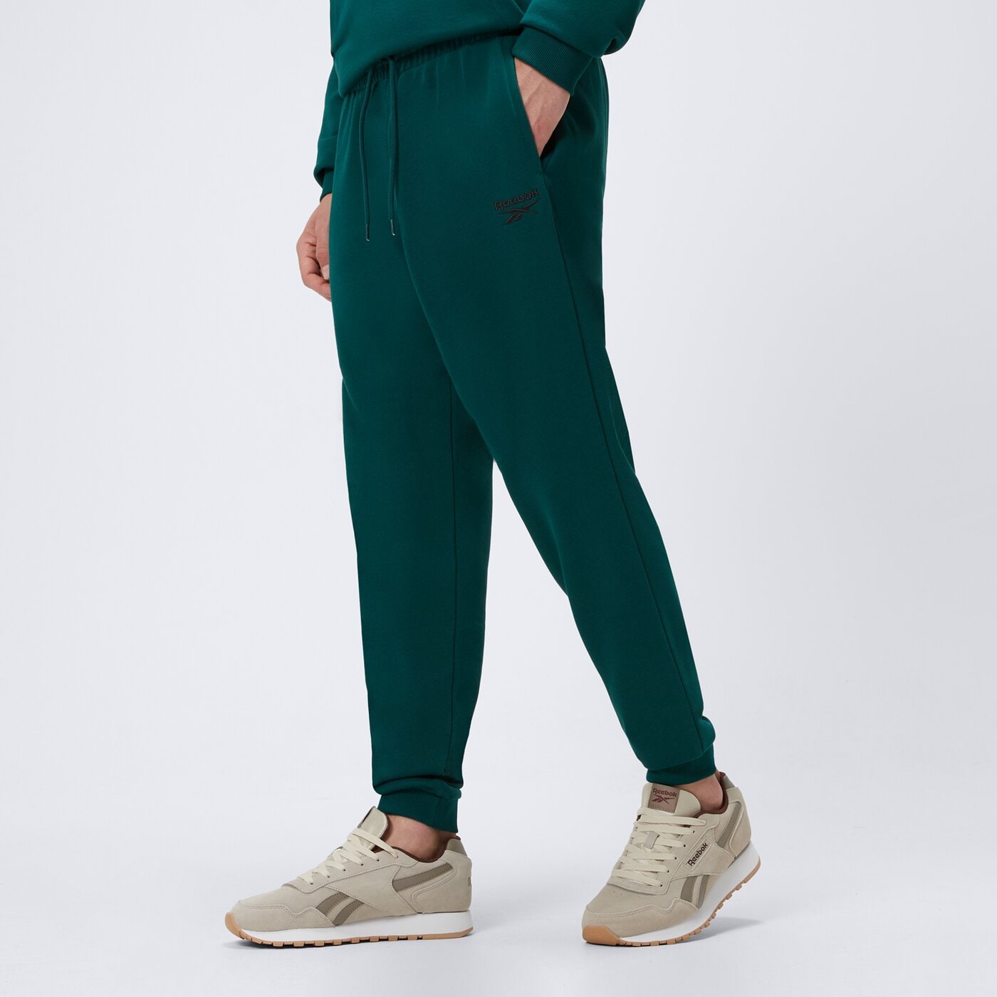 Spodnie dresowe męskie REEBOK SPODNIE IDENTITY SMALL LOGO FT JOGGER 100217213 kolor zielony