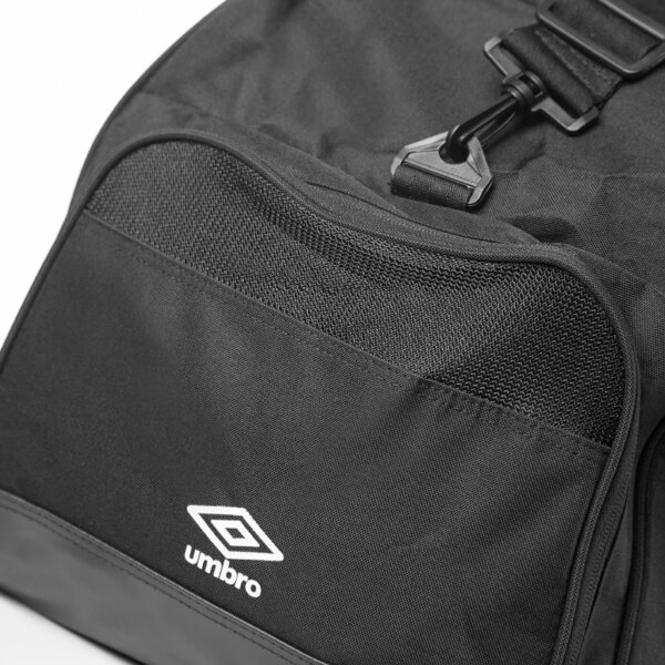 Torba męska UMBRO TORBA LARGE HOLDALL BAG 30473u090 kolor czarny