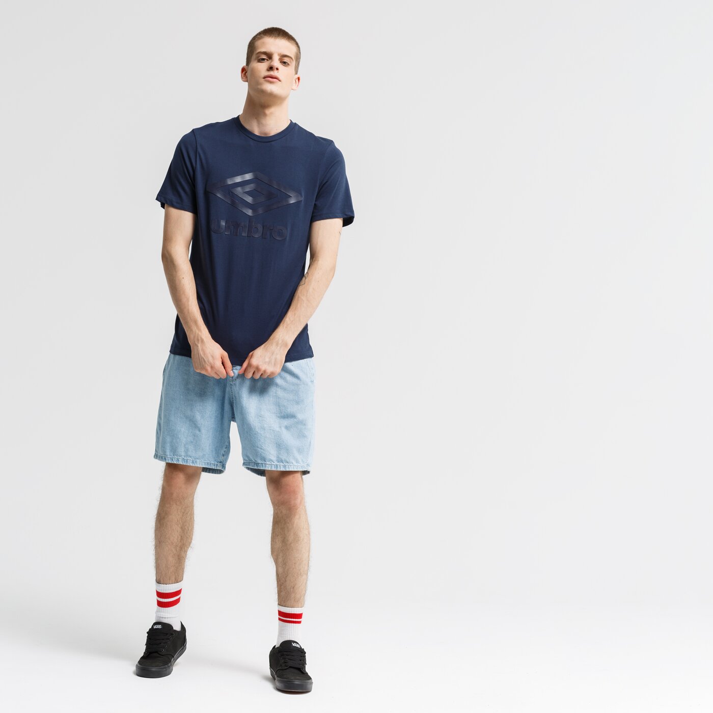 Koszulka męska UMBRO T-SHIRT SS OPULENT REVEAL LOGO GRAPHIC 65526u-w05 kolor granatowy