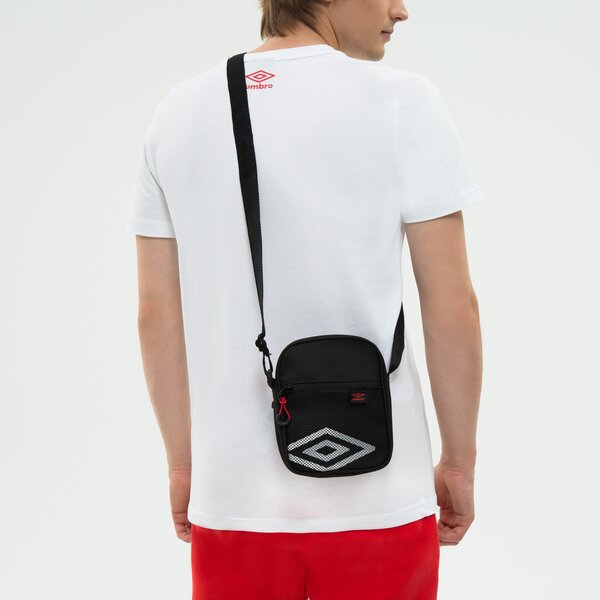 Torba sportowa damska UMBRO TOREBKA ORROBAY ul322tom02002 kolor czarny
