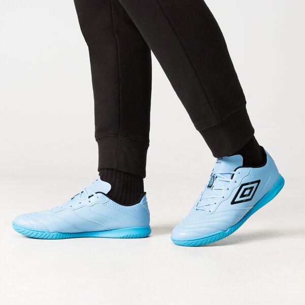 Buty piłkarskie męskie UMBRO TOCCO III CLUB IC 81859u-lp4 kolor niebieski