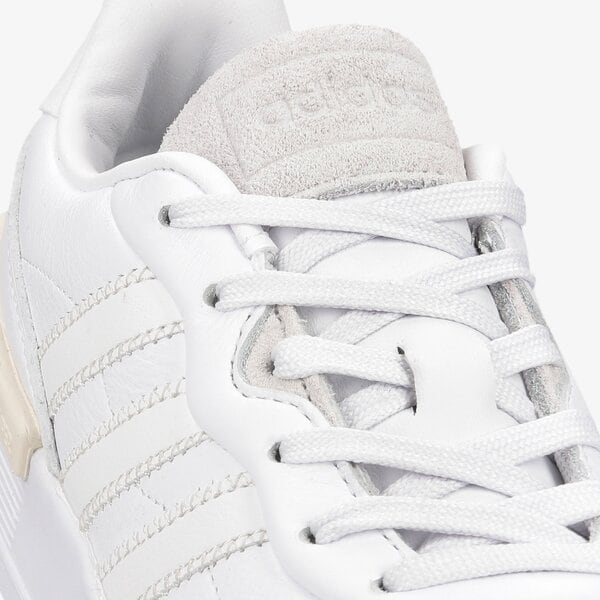 Buty sportowe damskie ADIDAS CLUBCOURT h68185 kolor biały