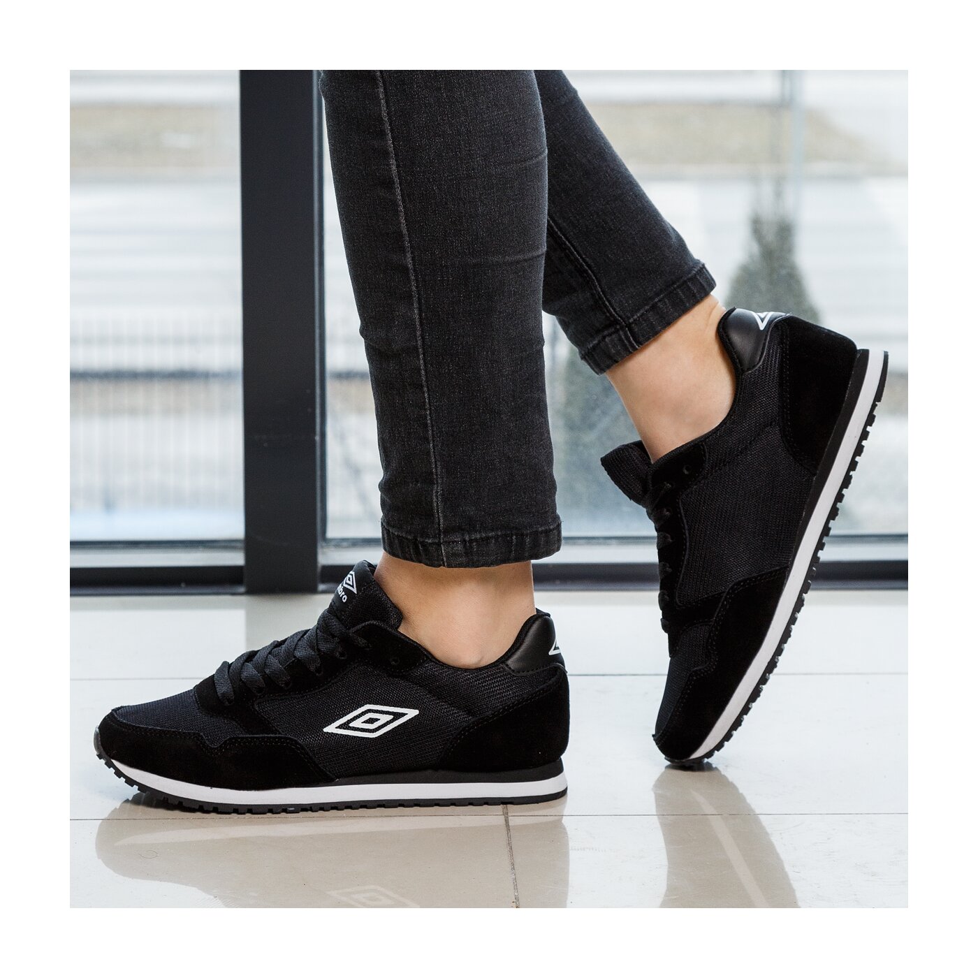 Buty sportowe damskie UMBRO COMOD umwd117009 kolor czarny