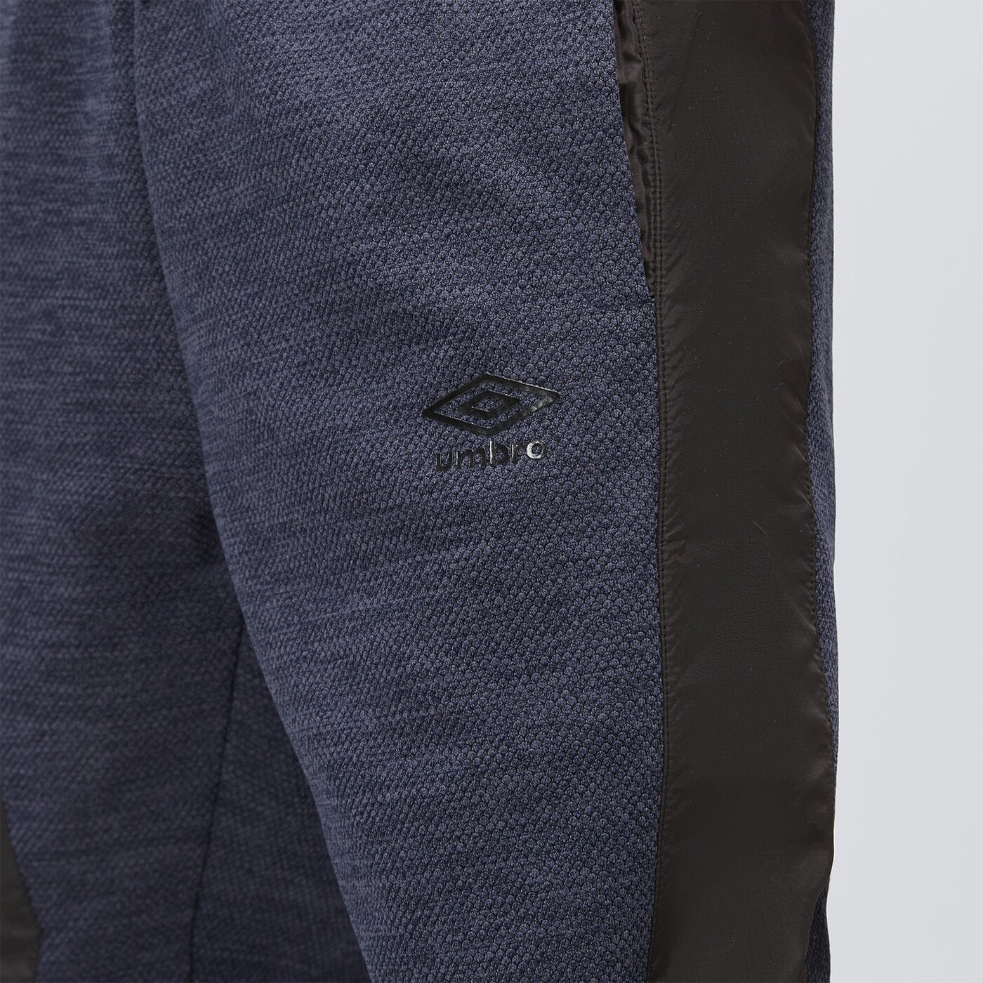 Spodnie dresowe męskie UMBRO SPODNIE WOLLY ul323spm01002 kolor granatowy