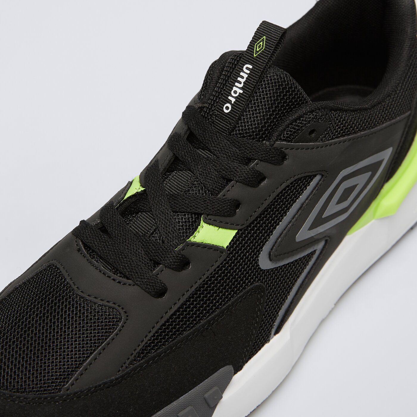 Buty sportowe męskie UMBRO ARLO umml125006 kolor czarny