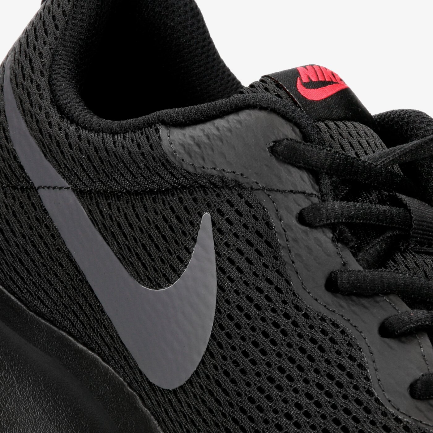 Buty sportowe męskie NIKE TANJUN 812654-015 kolor czarny