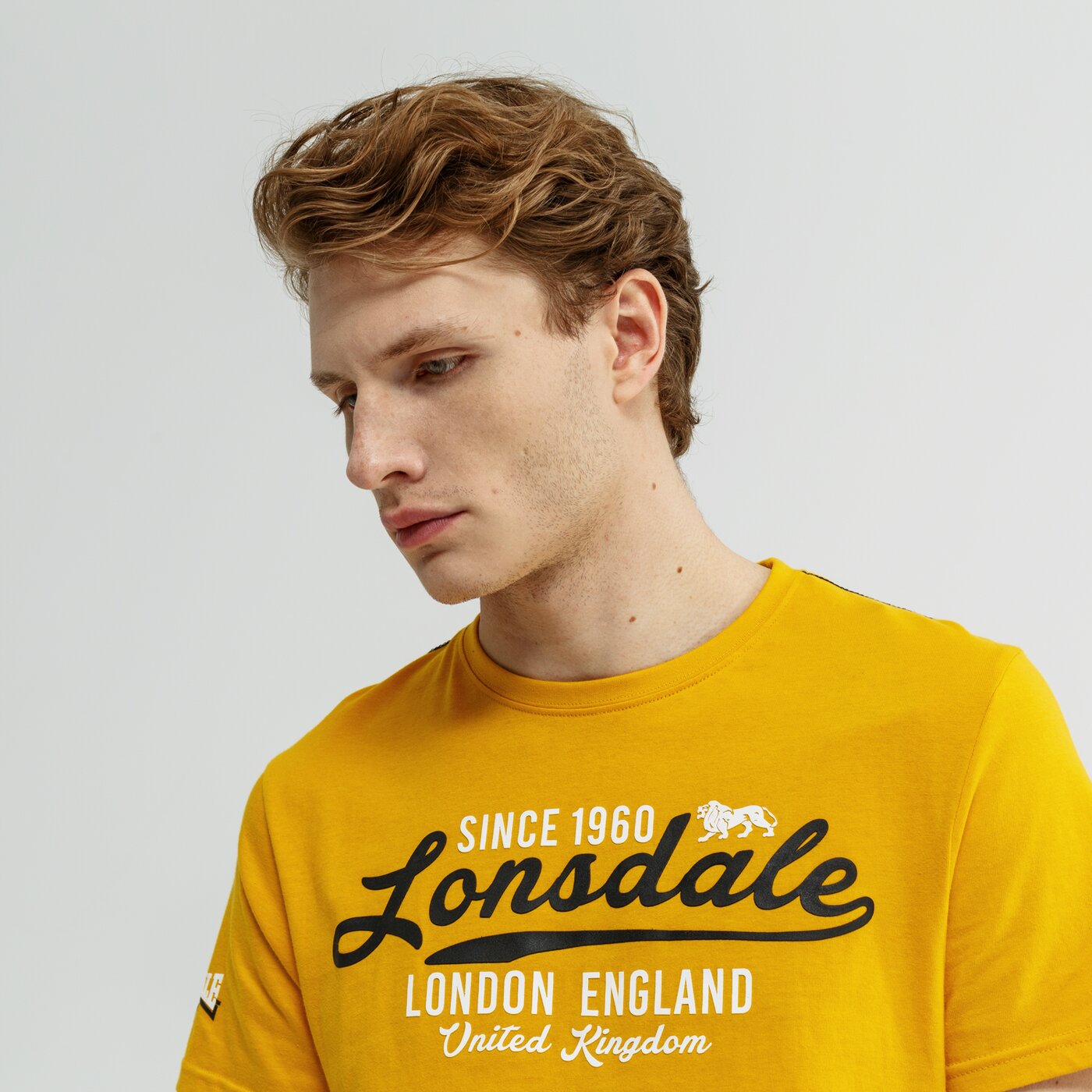 Koszulka męska LONSDALE T-SHIRT SS RAVERSDON 1139134033 kolor żółty