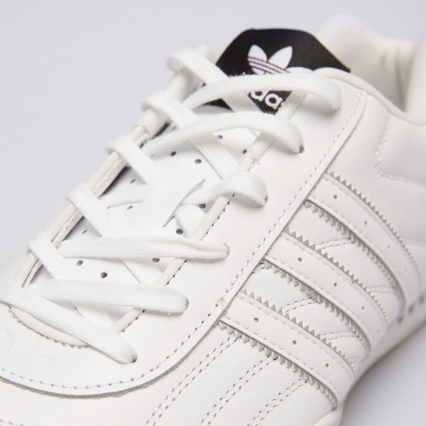 Buty sportowe męskie ADIDAS ADIRACER LO jq5720 kolor biały