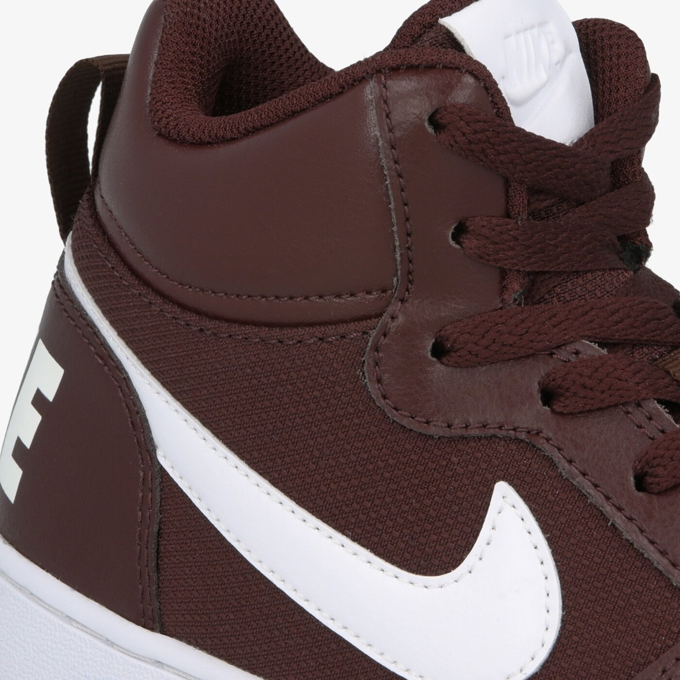 Buty dziecięce NIKE COURT BOROUGH MID PE (GS) bv1607-200 kolor bordowy