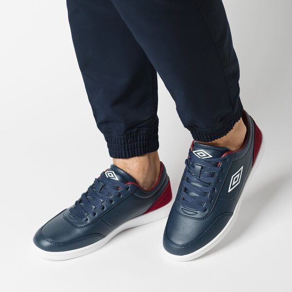 Buty sportowe męskie UMBRO CEDAR umml118003 kolor granatowy