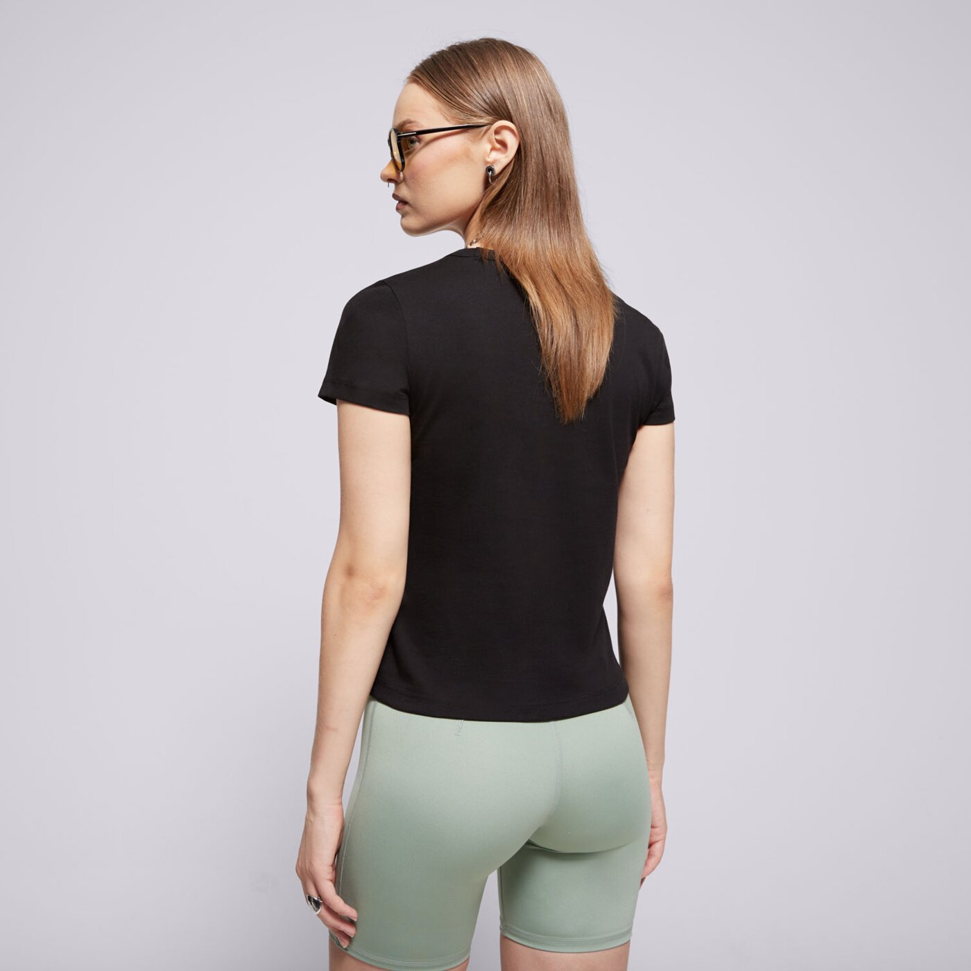 Koszulka damska VANS T-SHIRT BASIC MINI SS vn000jdqblk kolor czarny