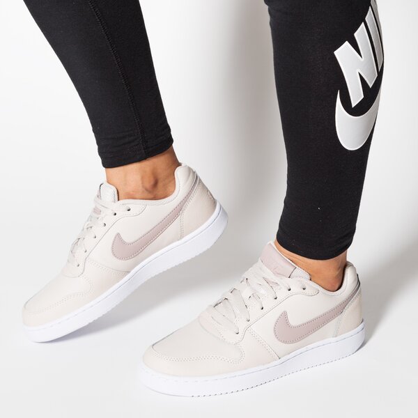 Buty sportowe damskie NIKE WMNS EBERNON LOW aq1779-002 kolor beżowy