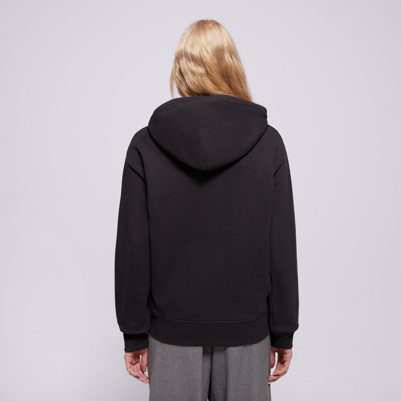 Bluza damska LEVI'S BLUZA Z KAPTUREM STANDARD HOODIE 24693-0002 kolor czarny