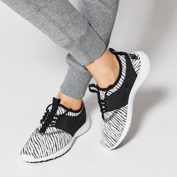 Buty sportowe damskie NIKE WMNS JUVENATE SE  862335-004 kolor czarny