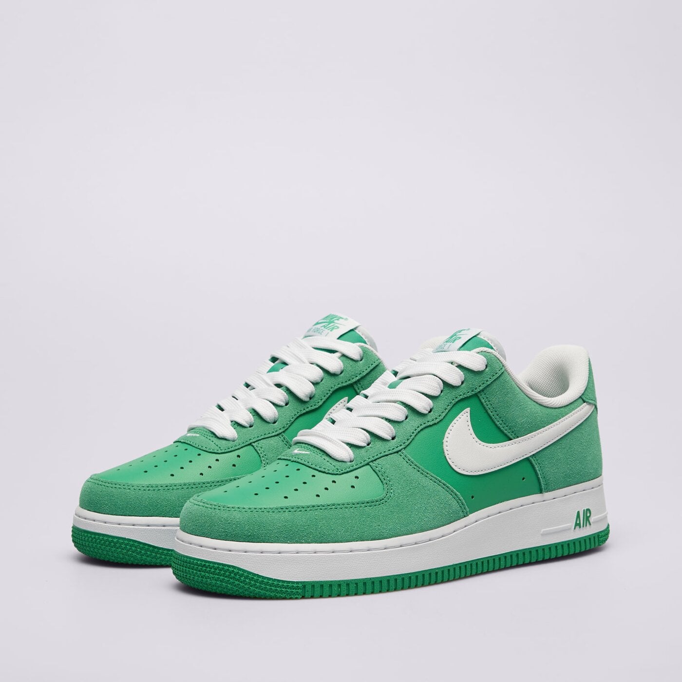 Buty sportowe męskie NIKE AIR FORCE 1 '07 LV8 ib6388-300 kolor zielony