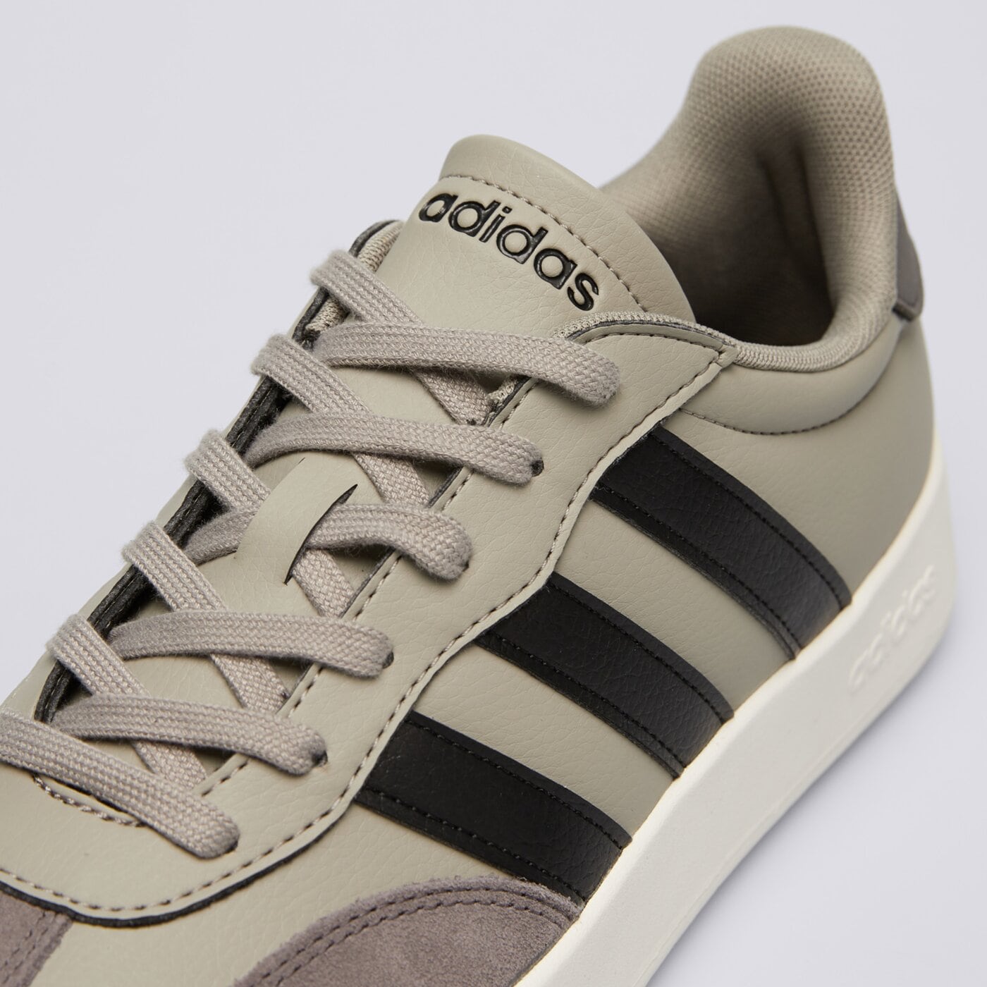 Buty sportowe męskie ADIDAS BARREDA jr1324 kolor beżowy