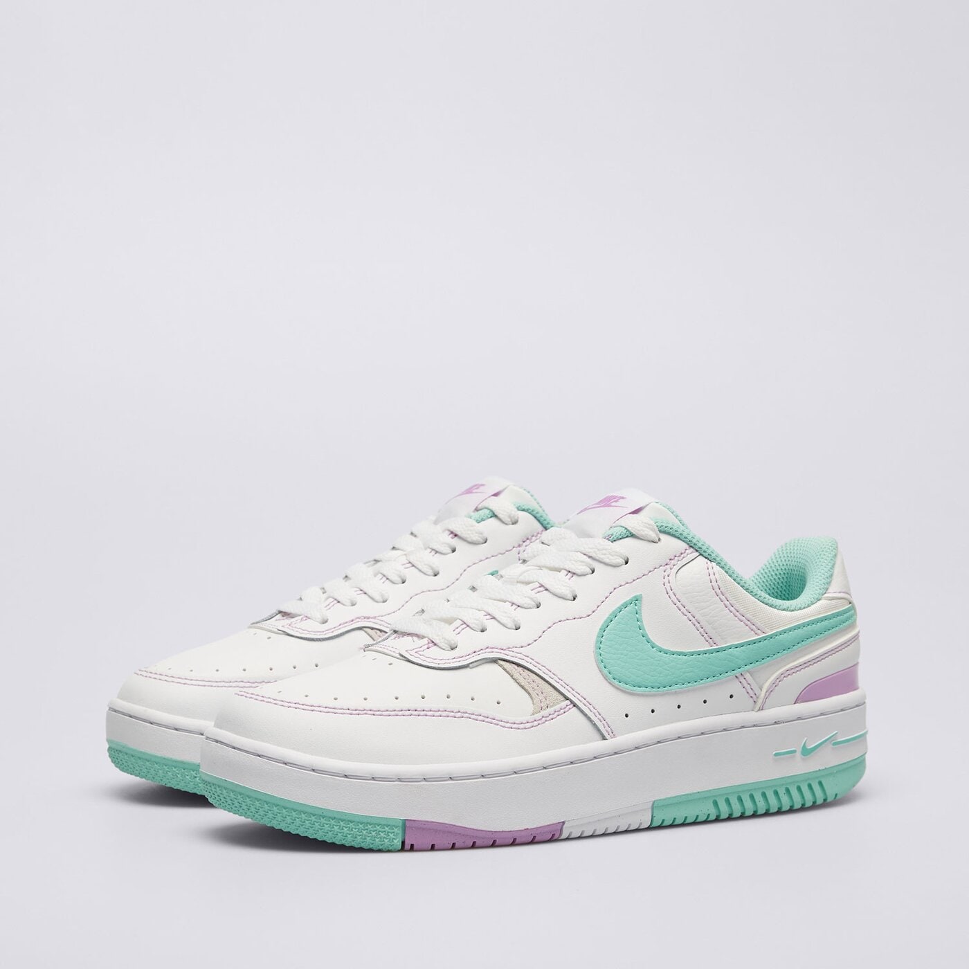 Buty sportowe damskie NIKE GAMMA FORCE AT fn7109-100 kolor biały