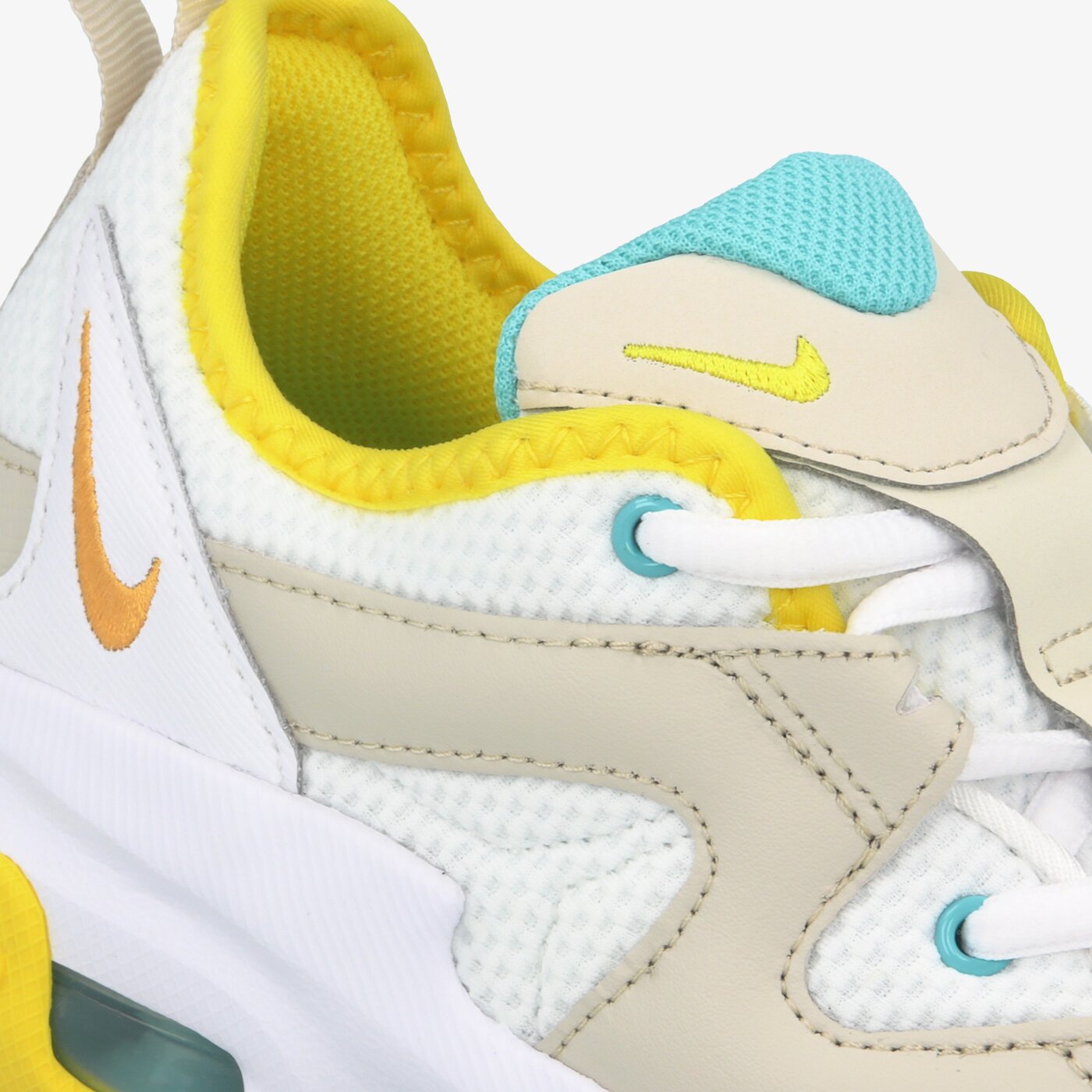 Buty sportowe damskie NIKE WMNS AIR MAX GRAVITON at4404-103 kolor biały