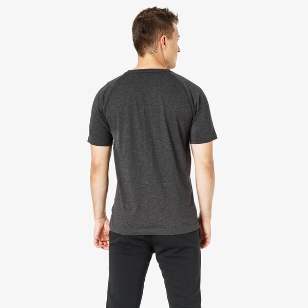 Koszulka męska PUMA T-SHIRT SS ELEVATED ESS TAPE LOGO 85258907 kolor czarny
