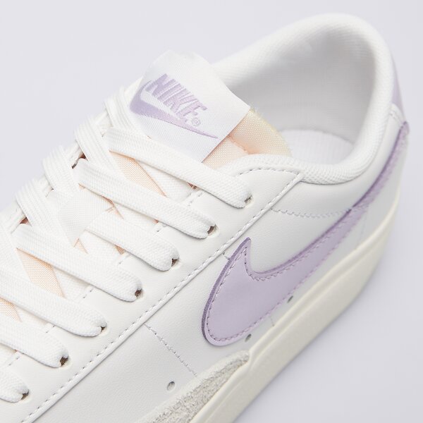 Buty sportowe damskie NIKE BLAZER LOW PLATFORM dj0292-114 kolor biały