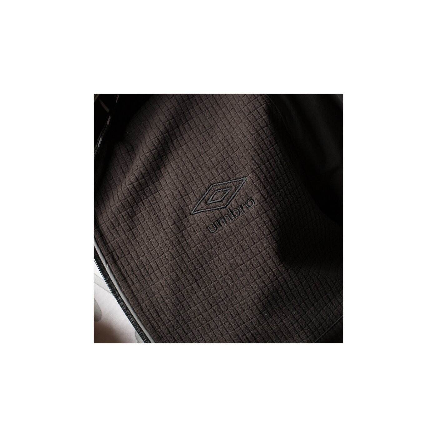 Kurtka przejściowa męska UMBRO SOFTSHELL ABRO ul35ksm01001 kolor czarny