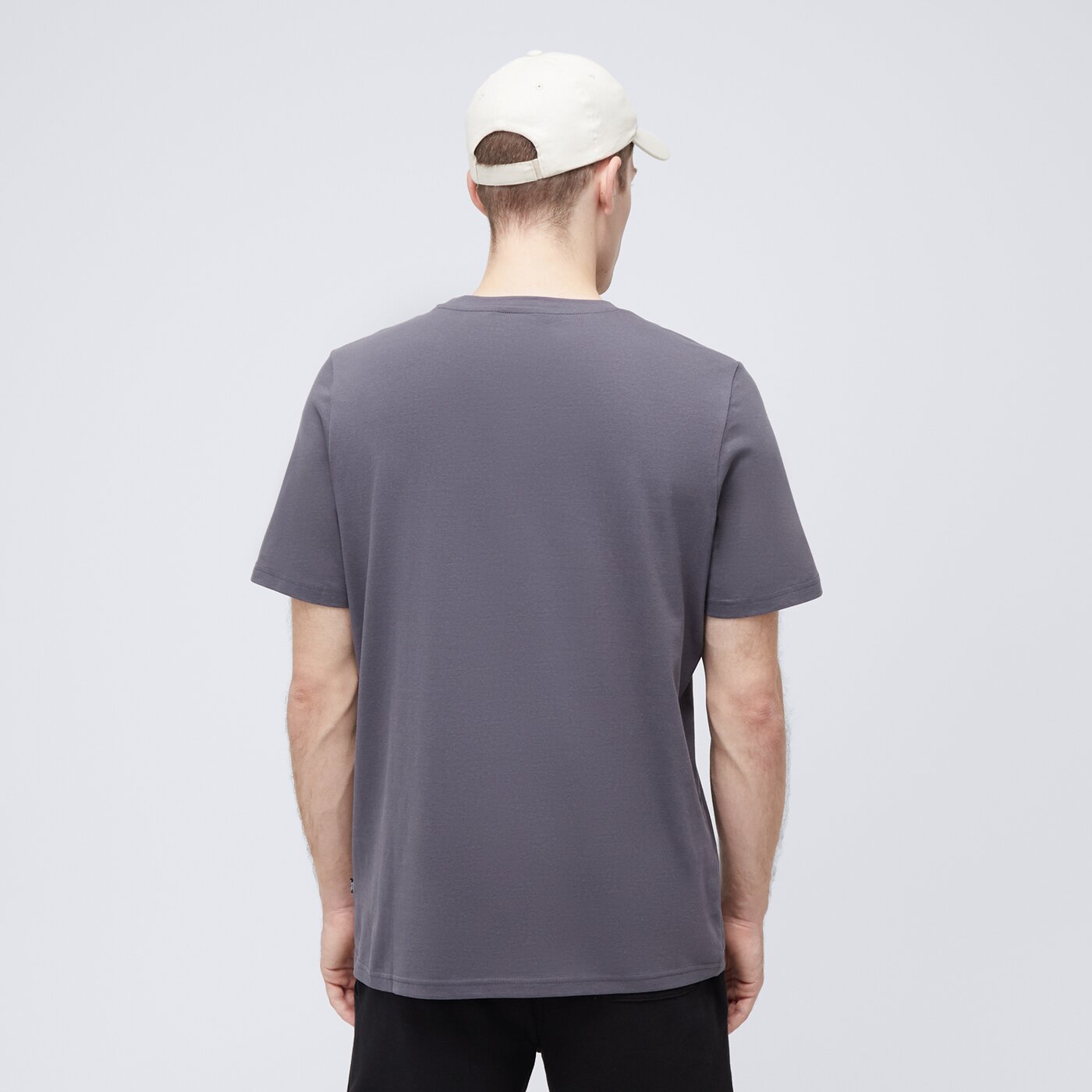 Koszulka męska PUMA T-SHIRT BETTER ESSENTIALS 675977 69 kolor fioletowy