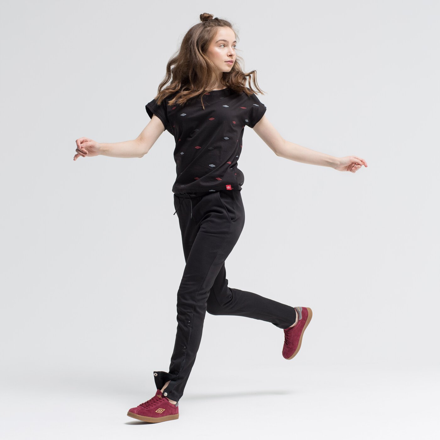 Koszulka damska UMBRO T-SHIRT KARAWA ul39tsd04001 kolor czarny