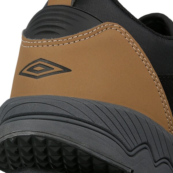 Buty outdoor męskie UMBRO NEVIS LOW ummo217007 kolor brązowy