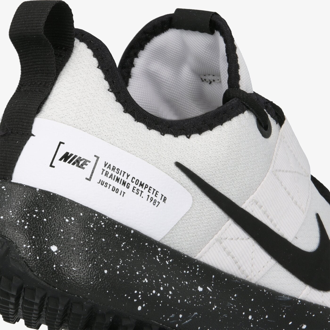 Buty treningowe męskie NIKE VARSITY COMPETE TR 2 at1239-100 kolor biały