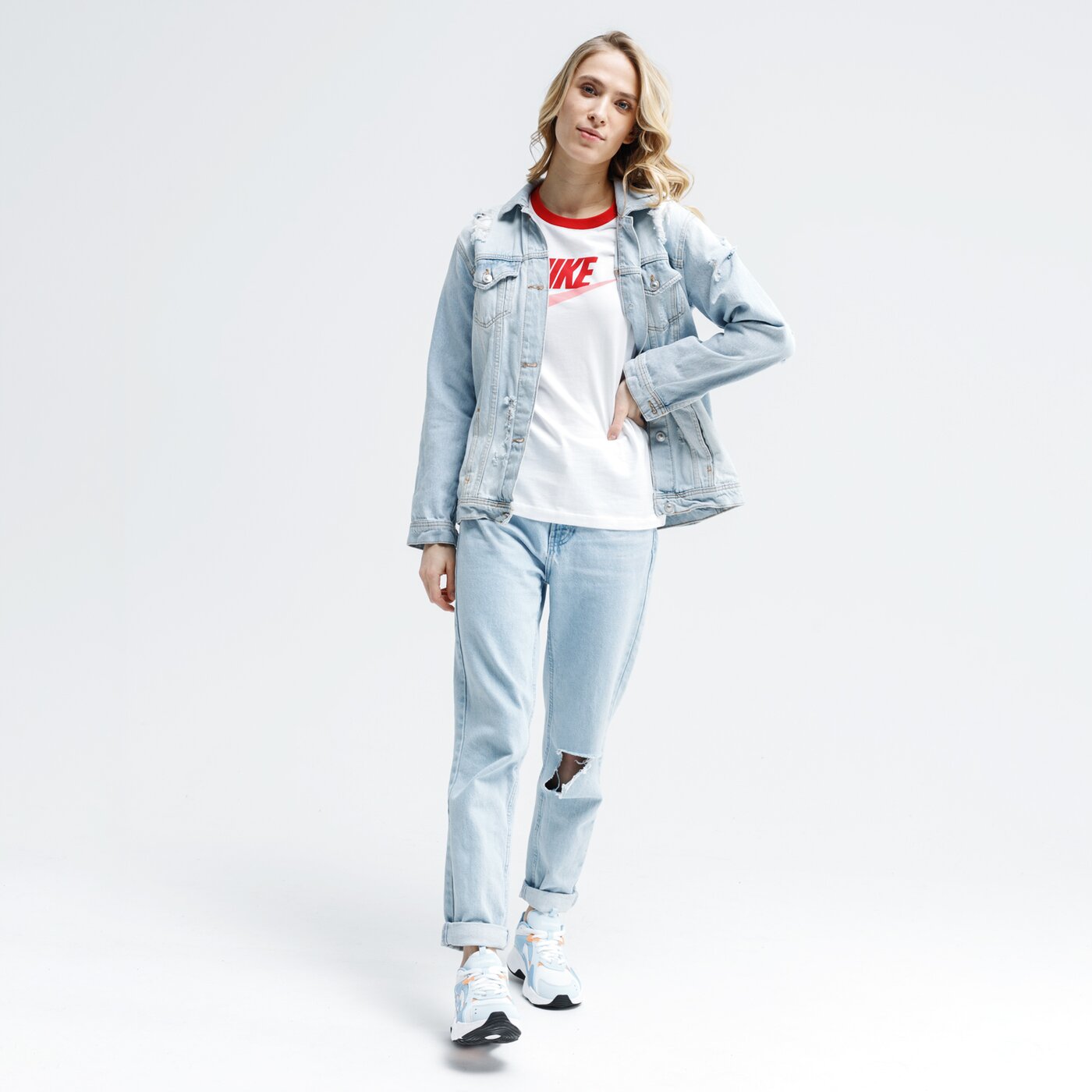 Koszulka damska NIKE T-SHIRT W NSW FUTURA RINGE ci9374-101 kolor biały