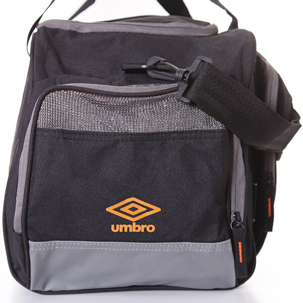 Torba sportowa damska UMBRO TORBA SMALL HOLDALL BLACK WHITE 30475ucih kolor czarny