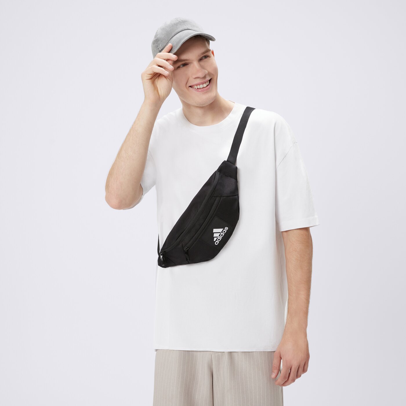 Nerka (saszetka na pas) damska sportowa ADIDAS TORBA ESS WAIST BAG it2047 kolor czarny