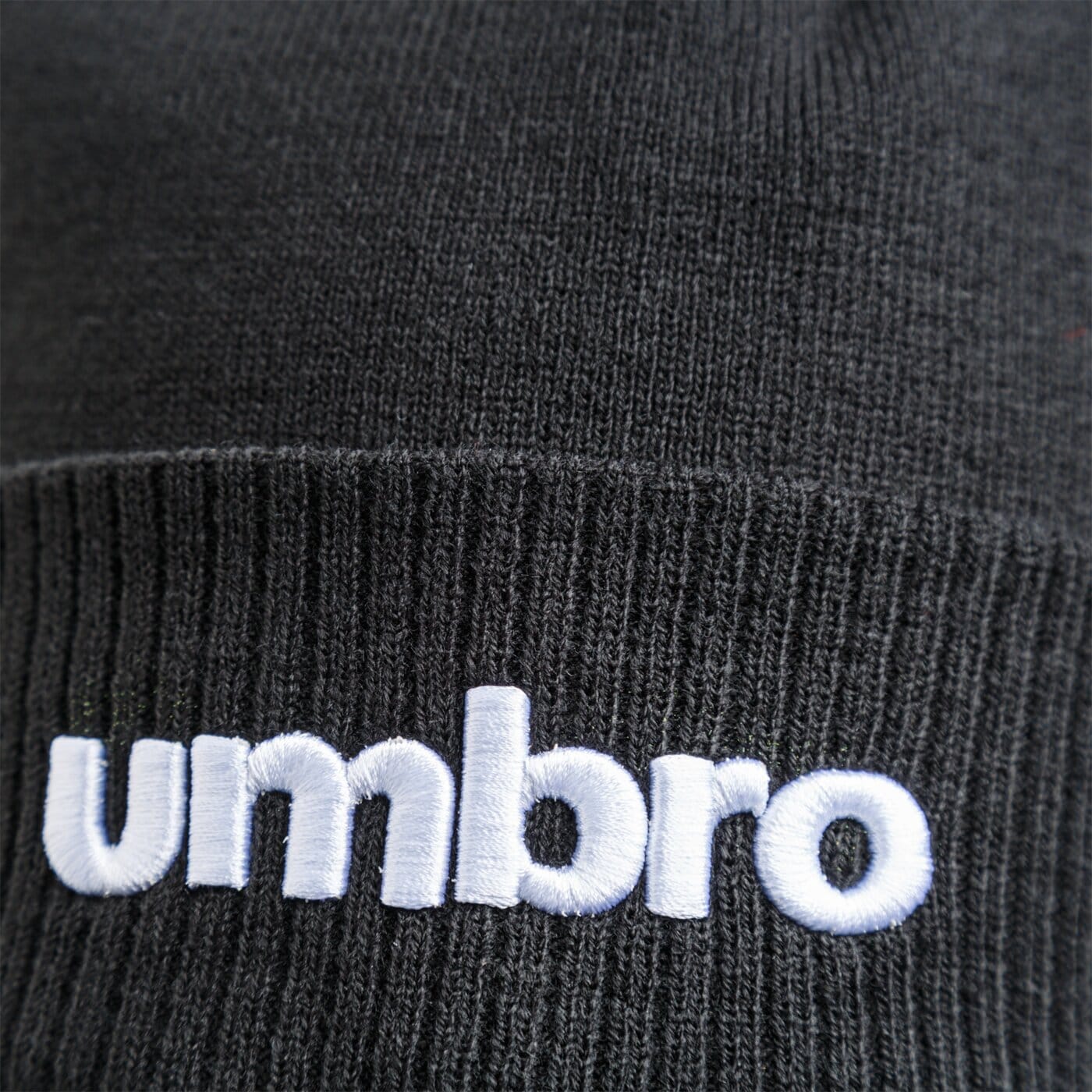 Czapka zimowa damska UMBRO CZAPKA ZIMOWA SNOWHILL ul320hat02003 kolor czarny