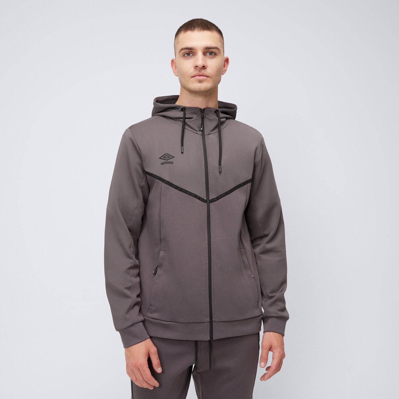 Bluza męska UMBRO BLUZA ROZPINANA Z KAPTUREM TECH FULL ZIP ul125blm01001 kolor szary