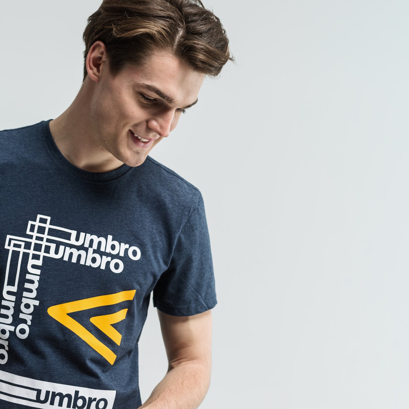 Koszulka męska UMBRO T-SHIRT SS OLPATO ul19tsm37001 kolor granatowy