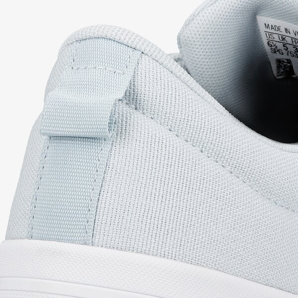 Buty sportowe damskie ADIDAS BRAVADA fy8805 kolor niebieski