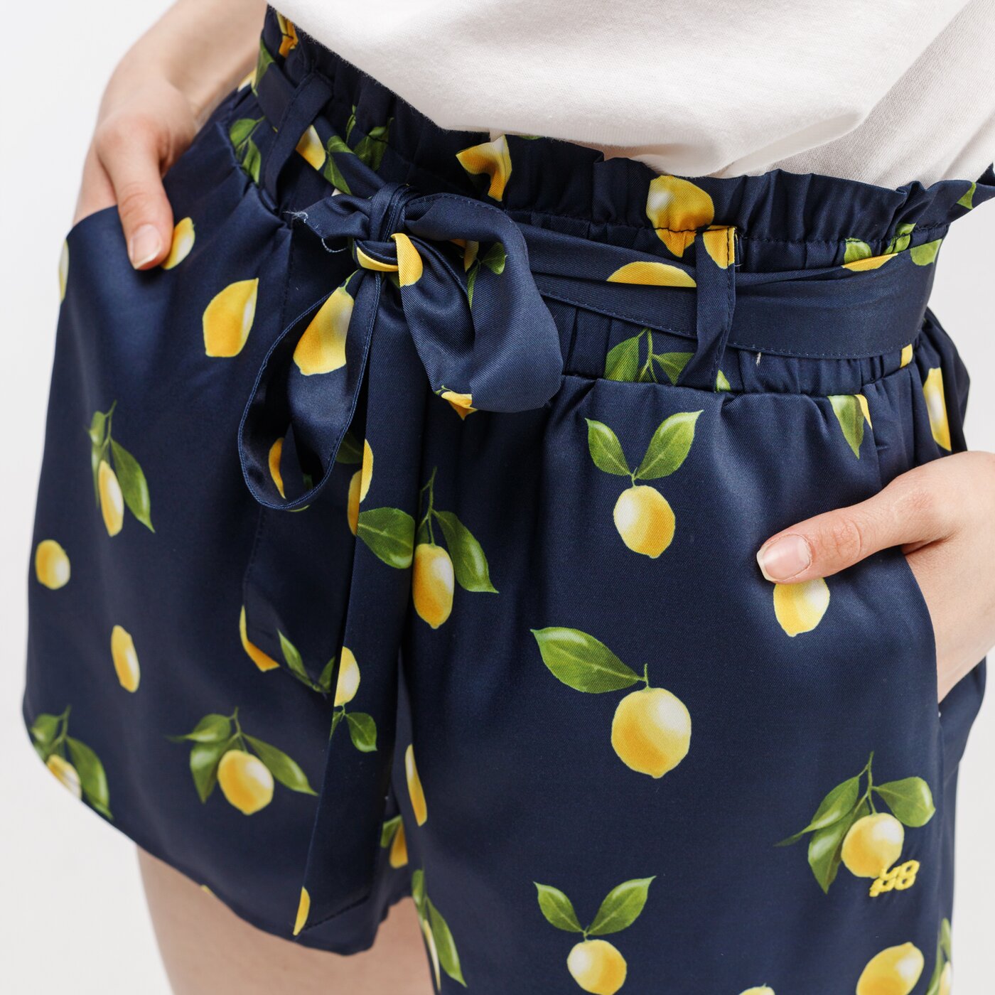 Spodenki damskie UP8 SZORTY NABA up120szd16001 kolor granatowy