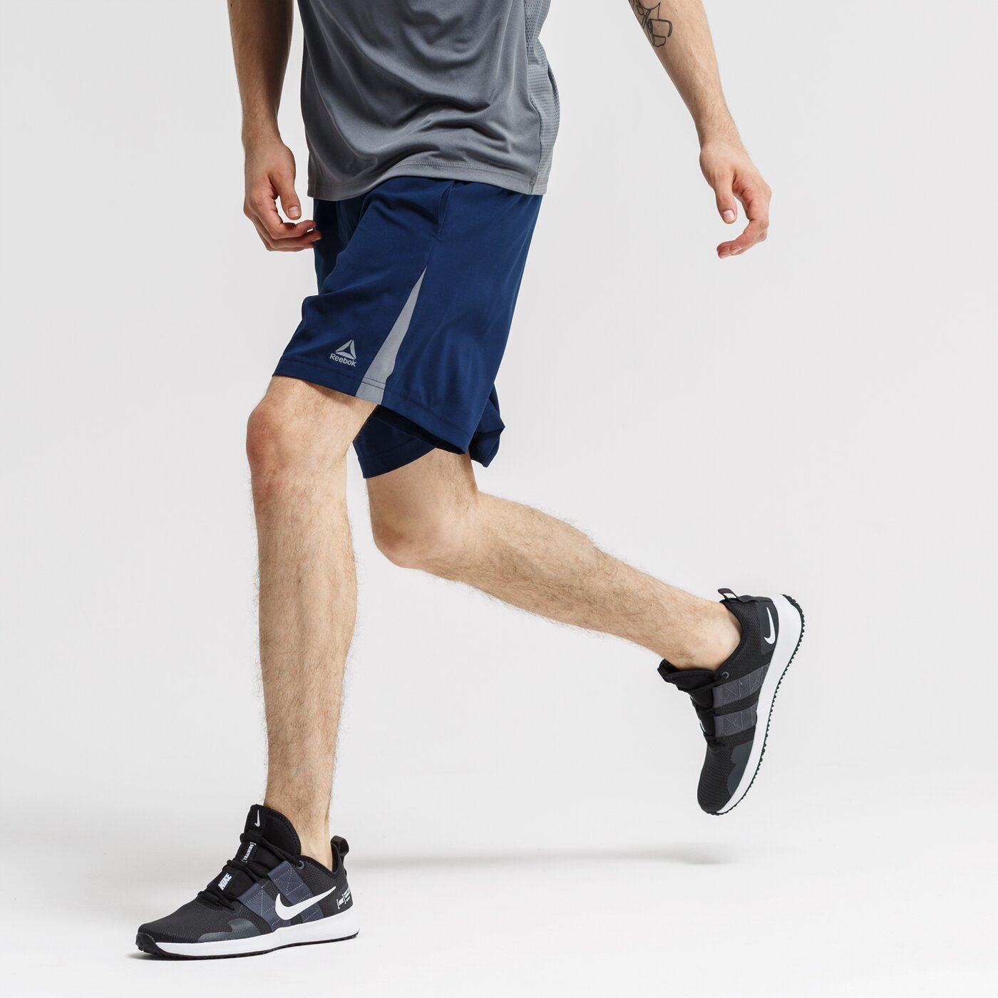 Spodenki męskie REEBOK SZORTY WOR WOVEN du2174 kolor granatowy