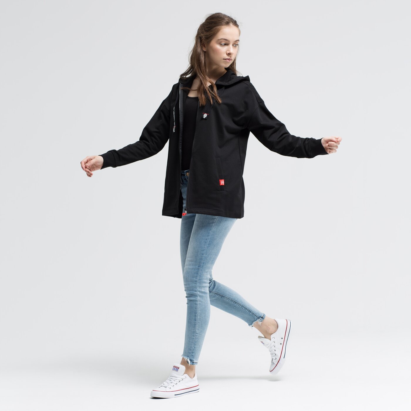 Bluza damska UMBRO BLUZA ROZPINANA Z KAPTUREM RETASO ul39bld06001 kolor czarny