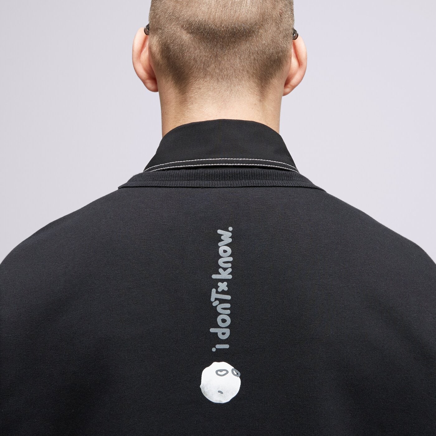 S.NOW JOB SIZEER CREWNECK “I DON'T KNOW” BLACK si123blu51001 kolor czarny