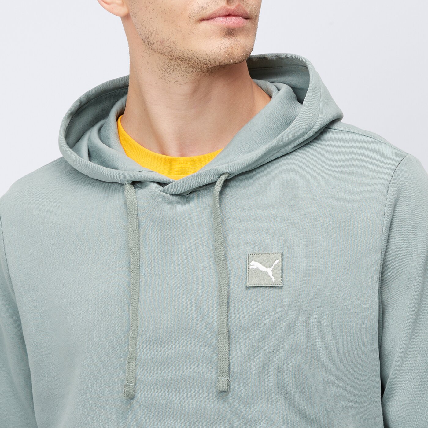 Bluza męska PUMA BLUZA Z KAPTUREM ESS ELEVATED 68472830 kolor zielony