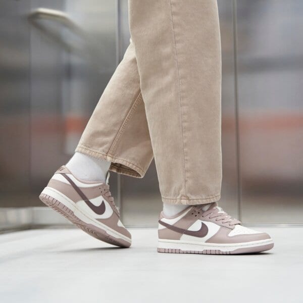 Buty sportowe damskie NIKE DUNK LOW dd1503-125 kolor brązowy