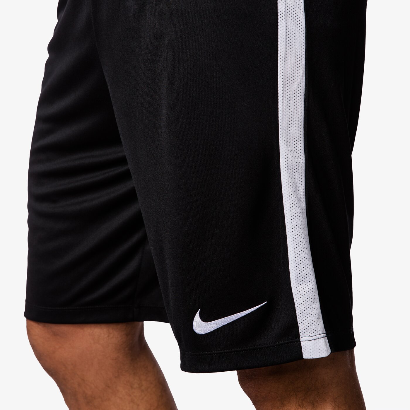 Spodenki męskie NIKE SZORTY M NK DRY ACDMY K 832508010 kolor czarny