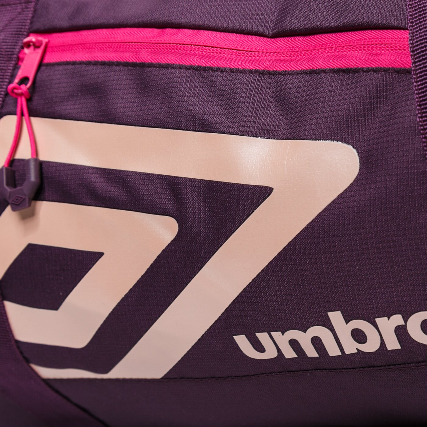 Torba sportowa damska UMBRO TORBA OLINDA ul120tod32002 kolor fioletowy