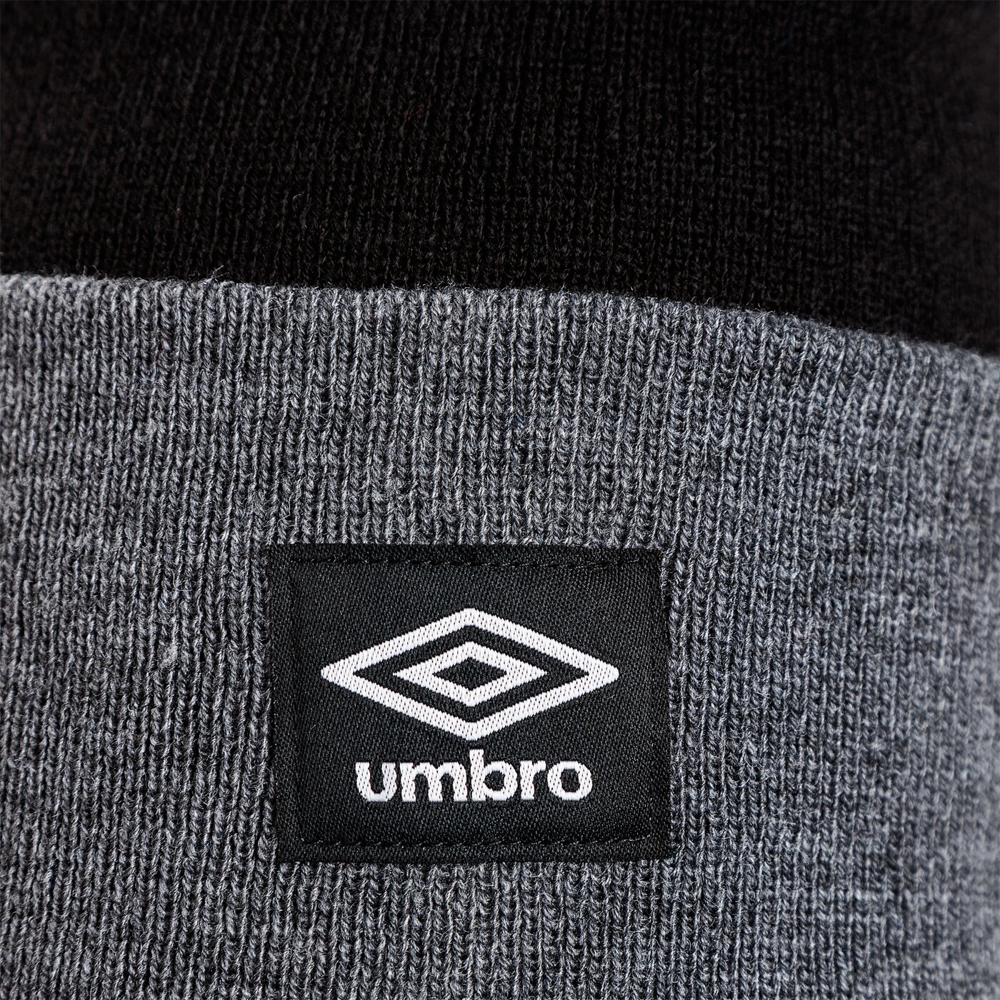 Czapka zimowa damska UMBRO CZAPKA TABY ul39hat31001 kolor multicolor