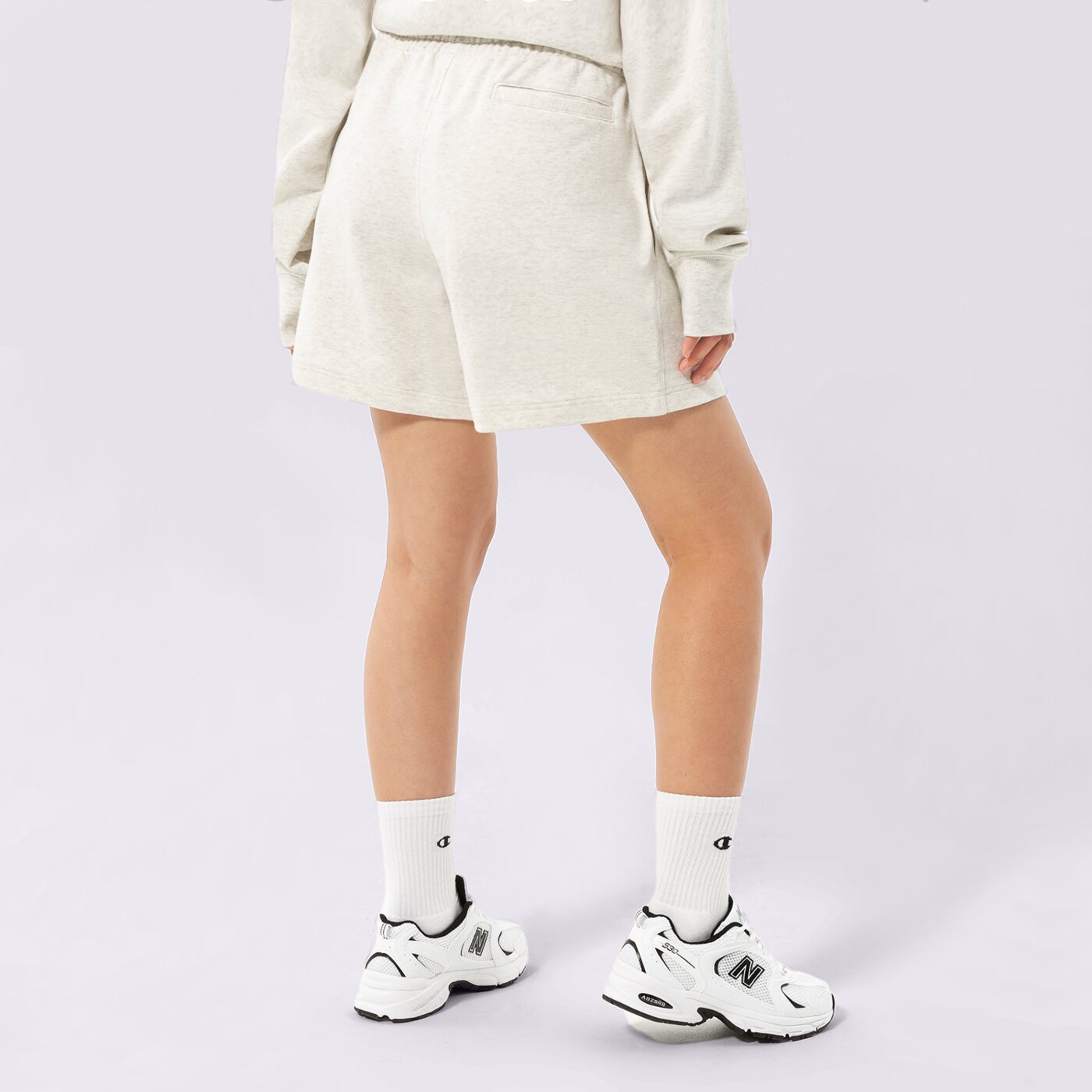 Spodenki damskie NEW BALANCE SZORTY NB ESSENTIALS UNI-SSENTIALS FLEECE SHORT us21500sah kolor szary