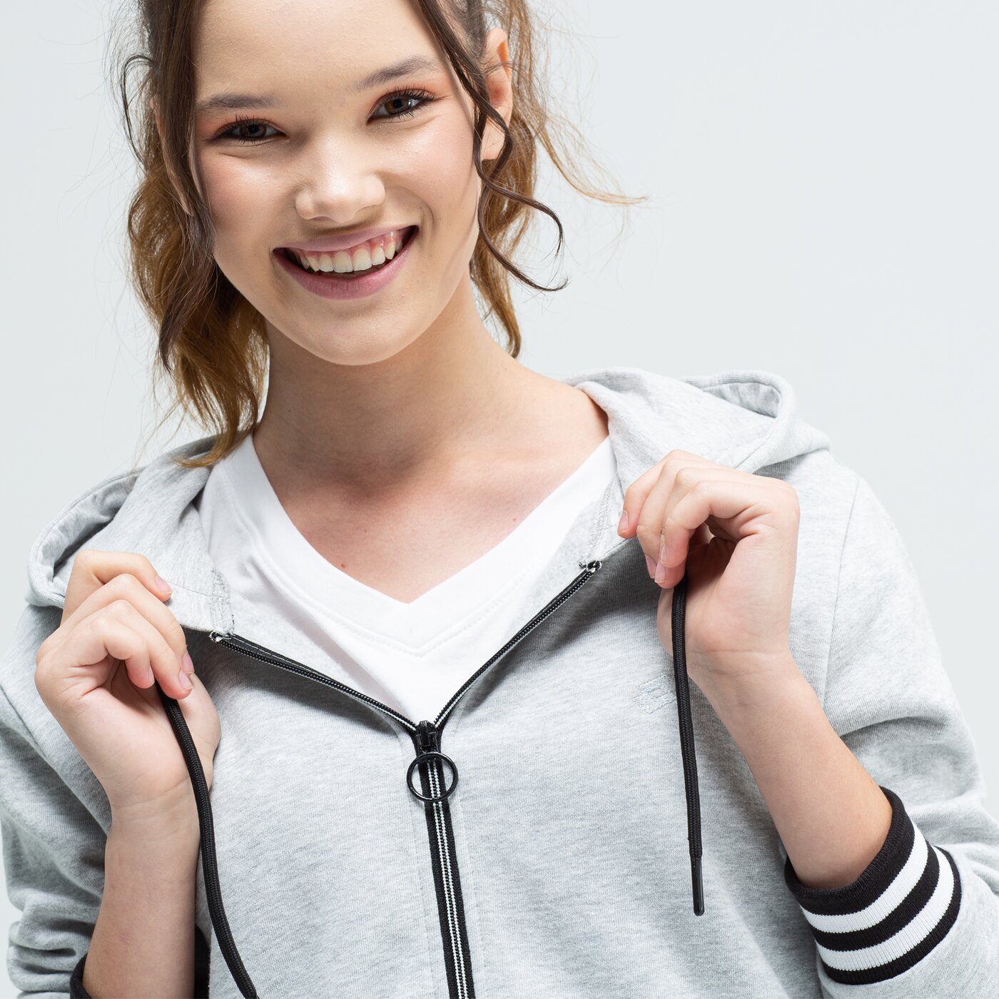 Bluza damska LOTTO BLUZA ROZPINANA Z KAPTUREM JUJUBE lo39bld17002 kolor szary