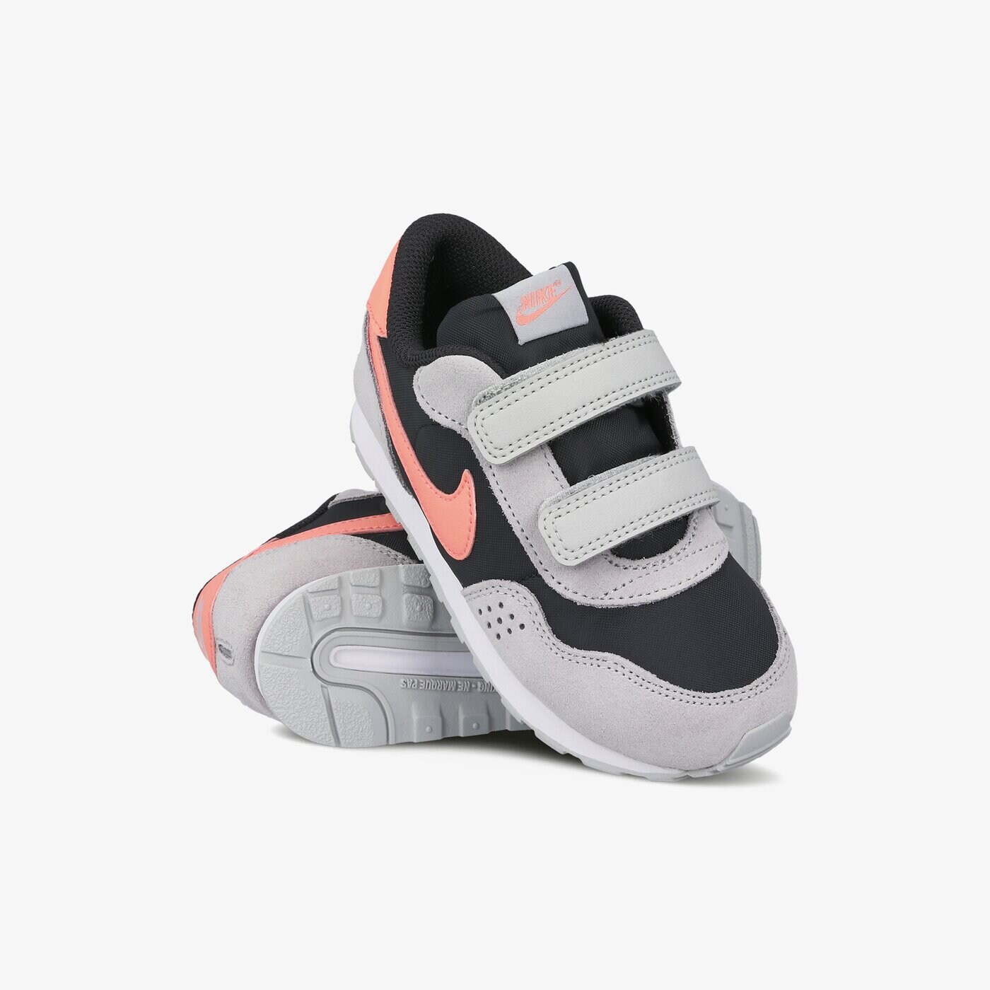 Buty dziecięce NIKE MD VALIANT cn8560-004 kolor czarny