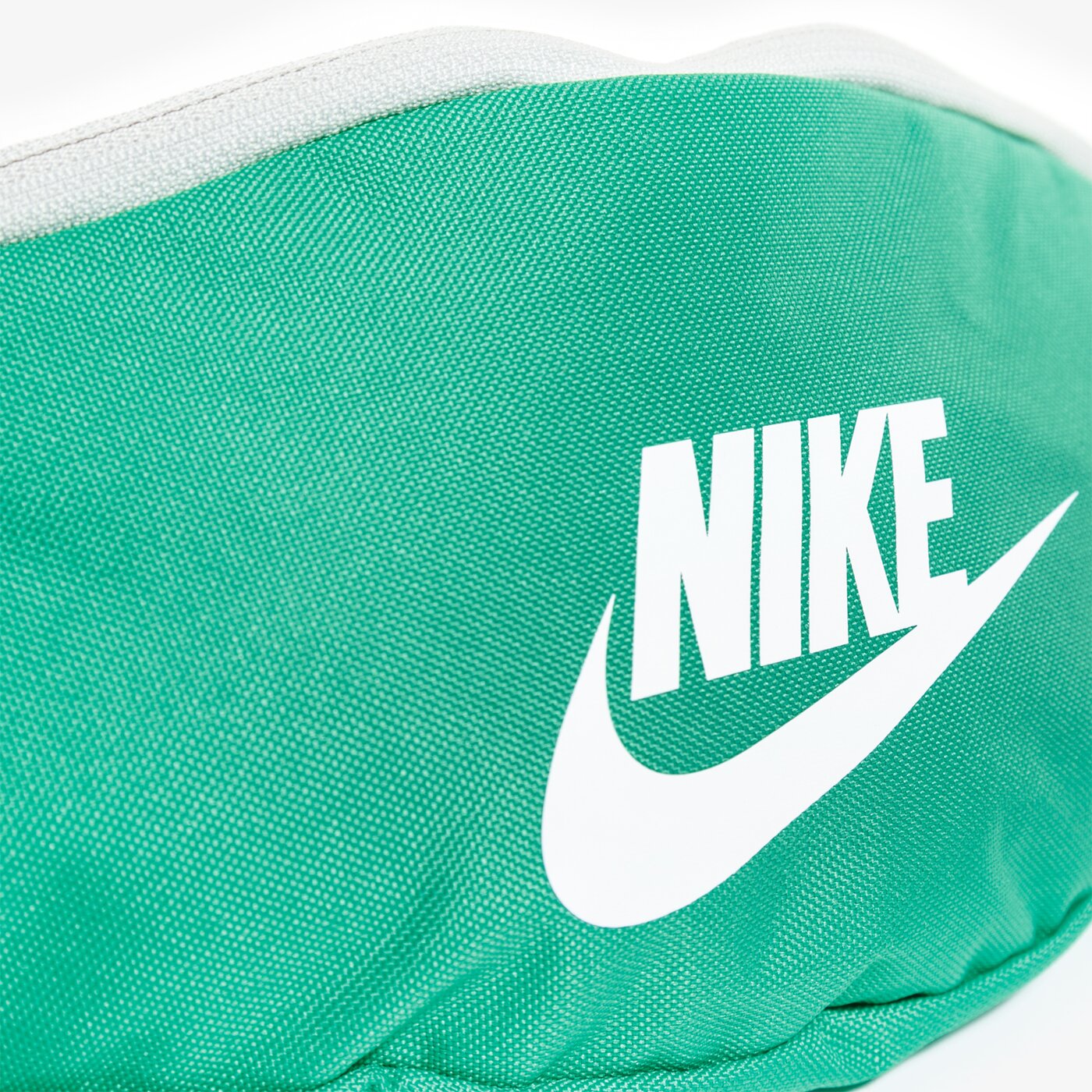 Nerka (saszetka na pas) damska sportowa NIKE NERKA SPORTSWEAR HERITAGE ba5750-311 kolor zielony