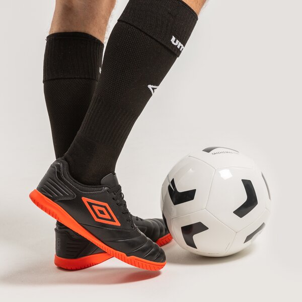 Buty piłkarskie męskie UMBRO TOCCO CLUB IC  81657u-cmm kolor czarny